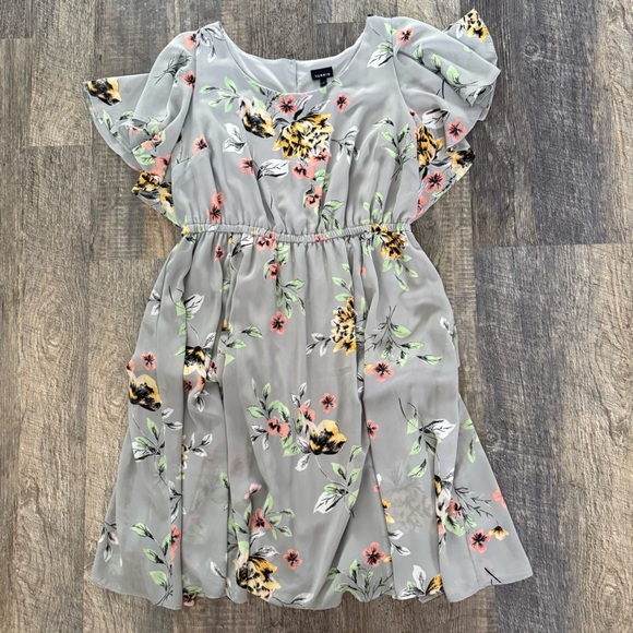 torrid Dresses & Skirts - Torrid Gray Floral Casual Dress